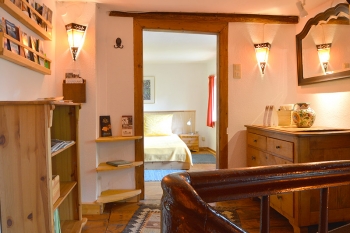 Flur mit Blick ins Doppelzimmer